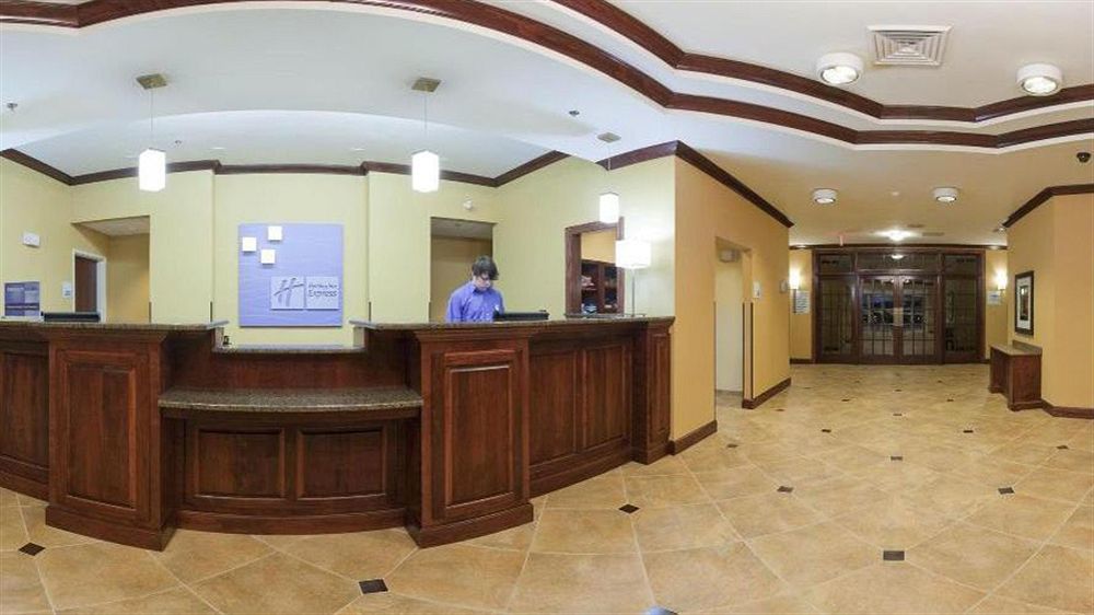 Holiday Inn Express Florence Northeast By Ihg Екстериор снимка