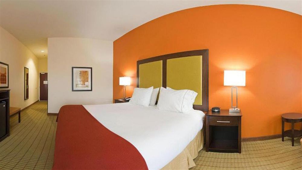 Holiday Inn Express Florence Northeast By Ihg Екстериор снимка